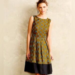 Anthropologie Girls From Savoy Houndstooth
Geometric Print Silk Dress